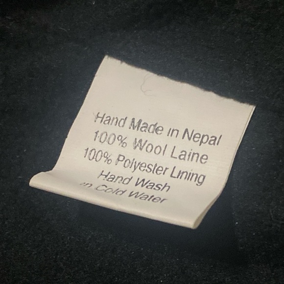 Iconic Wool Ear Flap Warm Winter Hat Made in Nepal OS Brown & Grey Ties & Tassel - Picture 8 of 8